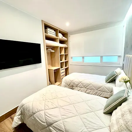 Apartamentos Albamar-Redomeira Vigo Exterior photo